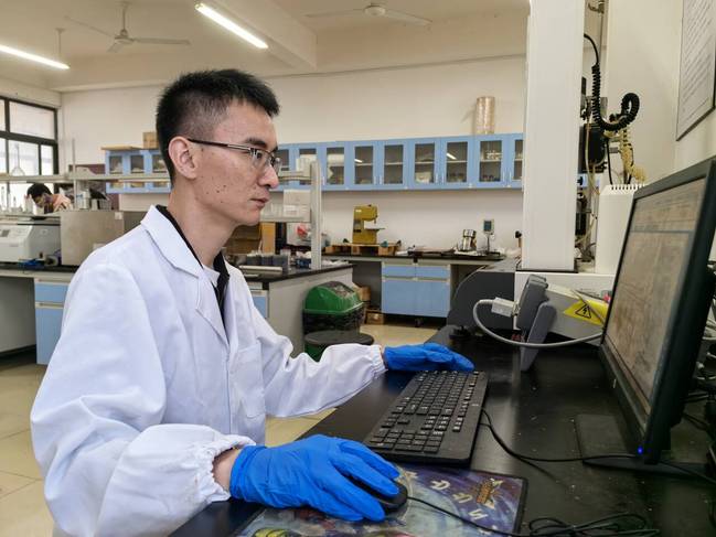 科教融合潤物無聲，潛精研思助力雙碳 材料科學的創新引擎